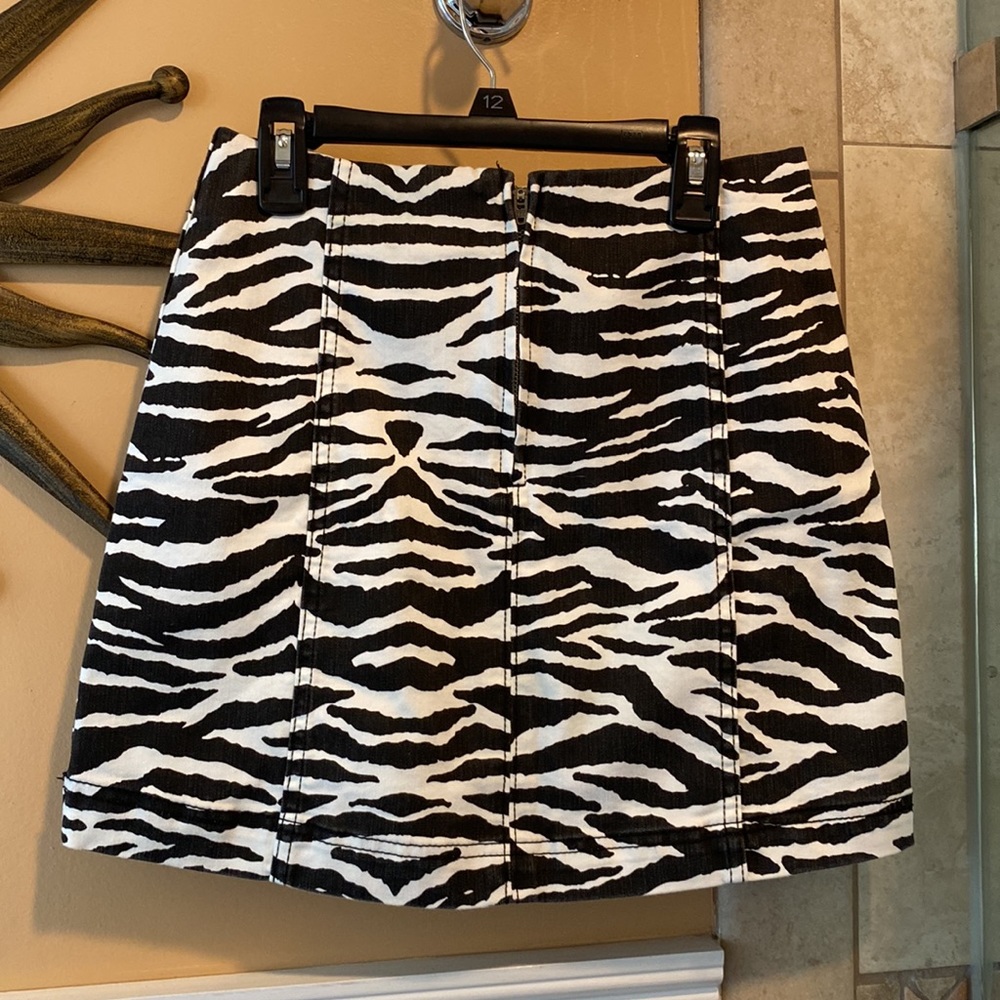 Zebra skirt 🦓 - Picture 4 of 5
